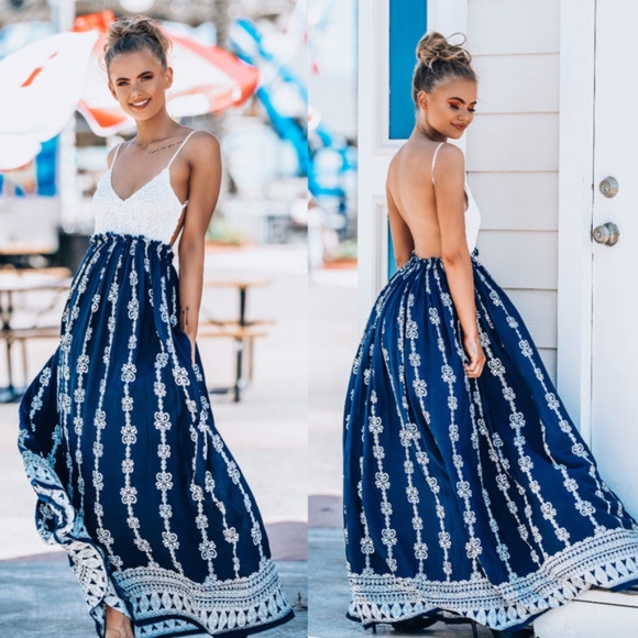 miss avenue maxi dress